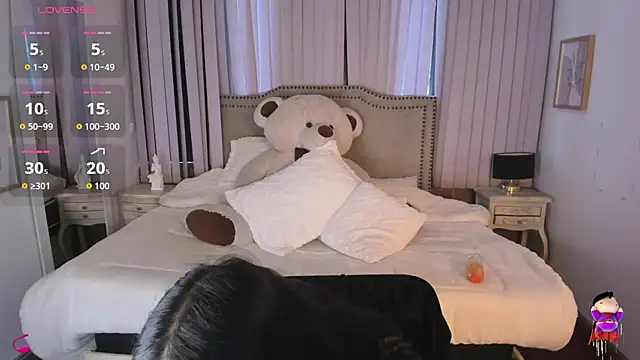 lya  brown online show from March 12, 2026, 11:25 am