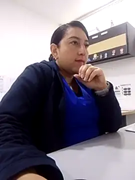 Snapshot of Valeria_montana_ chatting on May 22, 2026, 11:41 am Valeria montana online show from May 22, 2026, 11:41 am