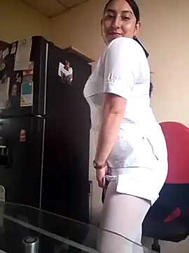 Valeria montana  online show from March 25, 2026, 10:52 pm