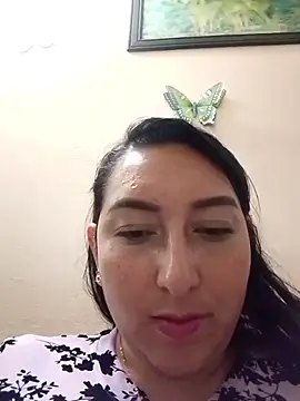 Valeria montana  online show from April 15, 2026, 11:49 pm