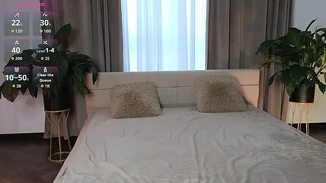 LunaKirby online show from January 17, 2026, 1:37 pm