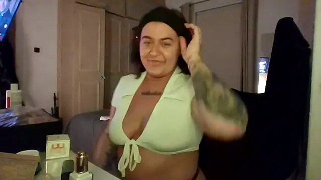 MissRaven x online show from December 14, 2025, 8:36 pm