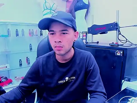 SweeXioji online show from January 5, 2026, 5:27 pm