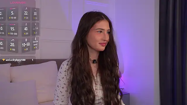 Snapshot of LisaDeviss chatting on April 3, 2026, 1:17 pm LisaDeviss online show from April 3, 2026, 1:17 pm