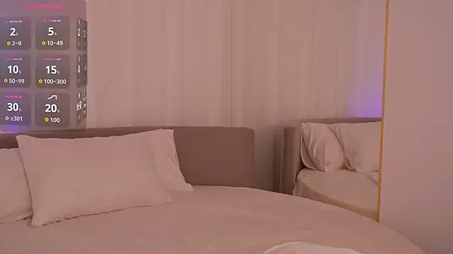 Snapshot of LisaDeviss chatting on March 24, 2026, 1:00 pm LisaDeviss online show from March 24, 2026, 1:00 pm