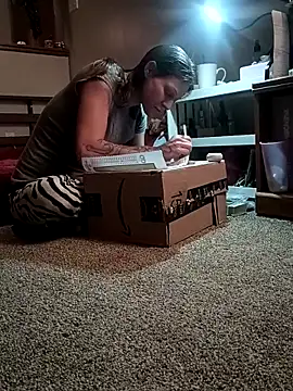 Snapshot of Tynkerbells chatting on December 3, 2025, 9:09 am Tynkerbells online show from December 3, 2025, 9:09 am