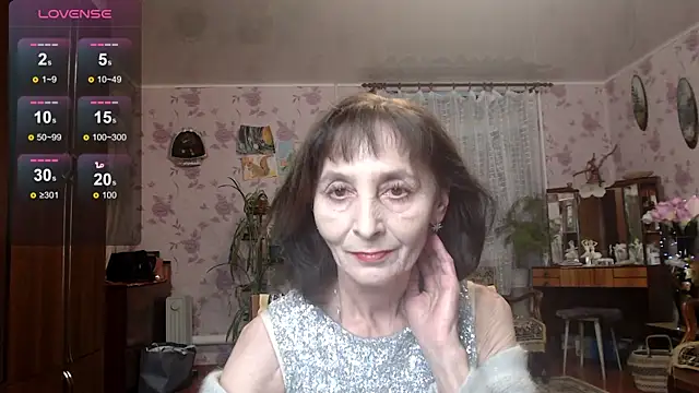 Snapshot of Angelina-Missteria chatting on December 14, 2025, 3:50 pm Angelina-Missteria online show from December 14, 2025, 3:50 pm