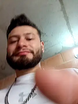 Snapshot of MaxSteel_x chatting on December 16, 2025, 4:33 pm MaxSteel x online show from December 16, 2025, 4:33 pm