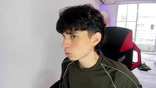 Snapshot of CONNOR_STONNE_ chatting on February 11, 2026, 3:56 pm CONNOR STONNE online show from February 11, 2026, 3:56 pm