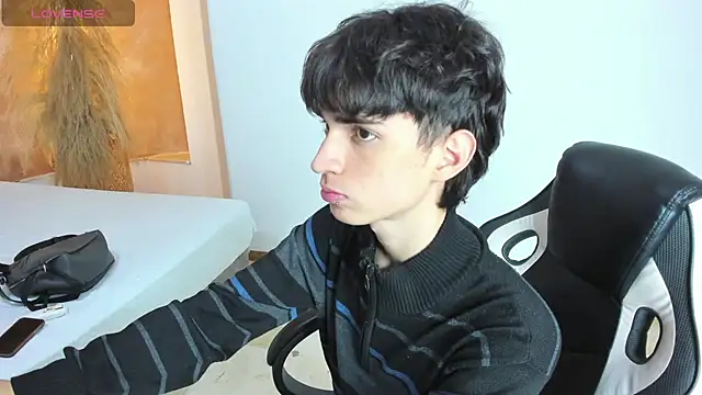 Snapshot of CONNOR_STONNE_ chatting on February 19, 2026, 7:44 pm CONNOR STONNE online show from February 19, 2026, 7:44 pm