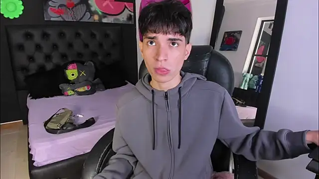 Snapshot of CONNOR_STONNE_ chatting on January 7, 2026, 8:36 pm CONNOR STONNE online show from January 7, 2026, 8:36 pm