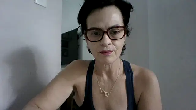 Snapshot of Luna-Hot0802 chatting on May 20, 2026, 1:08 pm Luna-Hot0802 online show from May 20, 2026, 1:08 pm