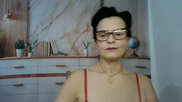 Snapshot of Luna-Hot0802 chatting on March 1, 2026, 12:05 pm Luna-Hot0802 online show from March 1, 2026, 12:05 pm