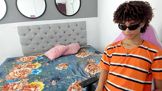 Snapshot of Jessica_laan chatting on December 5, 2025, 8:50 pm Jessica laan online show from December 5, 2025, 8:50 pm