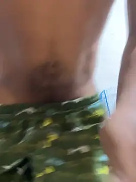 maxI dick33 online show from February 20, 2026, 10:44 pm