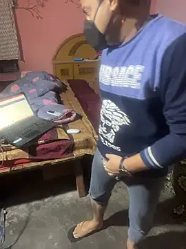 Snapshot of yoyoyohunny chatting on December 4, 2025, 2:10 am yoyoyohunny online show from December 4, 2025, 2:10 am