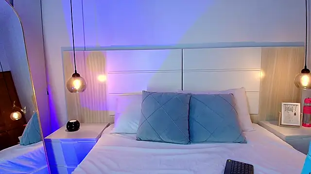 Snapshot of tamara_walter chatting on December 17, 2025, 3:28 pm tamara walter online show from December 17, 2025, 3:28 pm