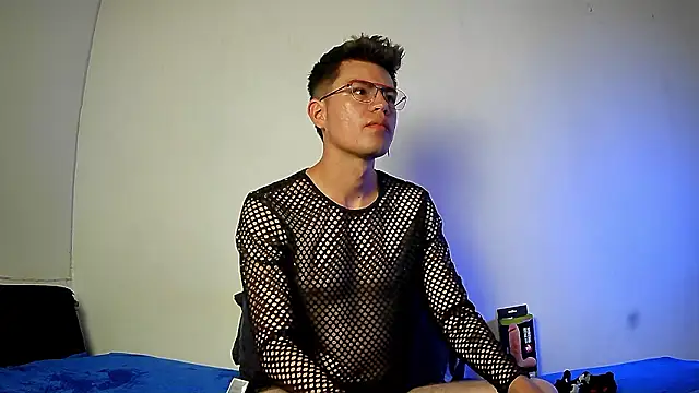 Snapshot of nicolatinboy chatting on February 7, 2026, 9:12 pm nicolatinboy online show from February 7, 2026, 9:12 pm