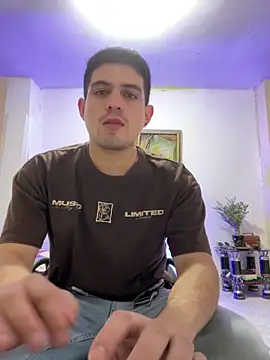 williamsmiiths16 online show from January 7, 2026, 2:05 am