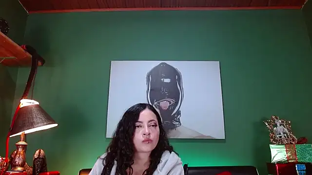 LunaTikka online show from December 20, 2025, 1:30 am