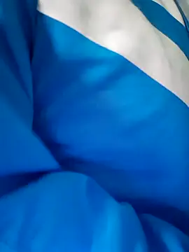 Snapshot of maian_love chatting on December 16, 2025, 9:46 am maian love online show from December 16, 2025, 9:46 am