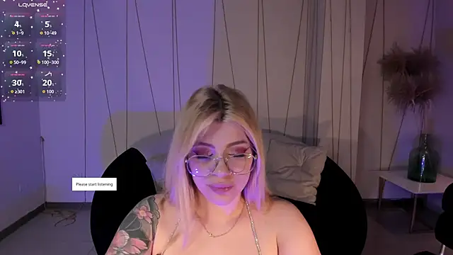 Snapshot of MadisonKane chatting on May 24, 2026, 11:10 am MadisonKane online show from May 24, 2026, 11:10 am