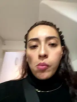 Snapshot of anny_bianchi_ chatting on January 10, 2026, 2:01 pm anny bianchi online show from January 10, 2026, 2:01 pm