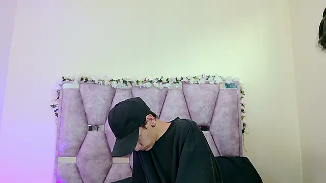 iris and damian online show from March 3, 2026, 5:31 pm