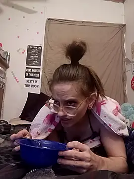 Snapshot of snowbird1117 chatting on January 17, 2026, 12:42 pm snowbird1117 online show from January 17, 2026, 12:42 pm