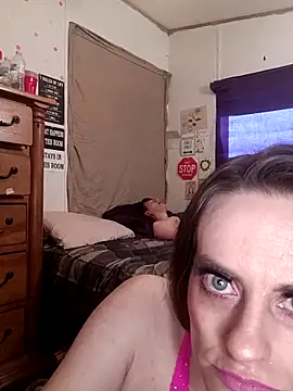 snowbird1117 online show from March 12, 2026, 2:21 pm