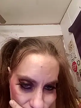 Snapshot of snowbird1117 chatting on February 6, 2026, 3:46 am snowbird1117 online show from February 6, 2026, 3:46 am