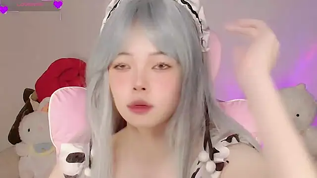 Snapshot of Miyeoonn chatting on April 29, 2026, 5:17 pm Miyeoonn online show from April 29, 2026, 5:17 pm