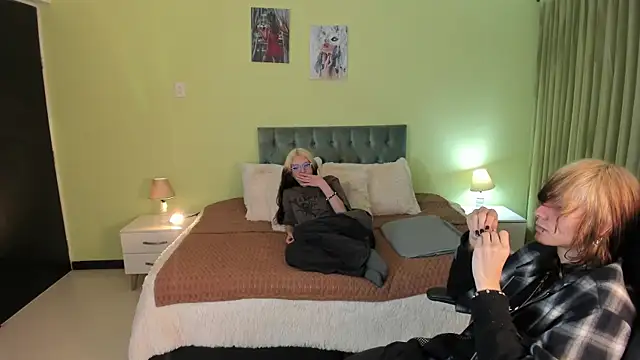 Snapshot of Eros_Nyx_ chatting on January 17, 2026, 4:16 am Eros Nyx online show from January 17, 2026, 4:16 am