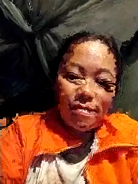 Snapshot of AlilaK2 chatting on December 3, 2025, 9:25 pm AlilaK2 online show from December 3, 2025, 9:25 pm