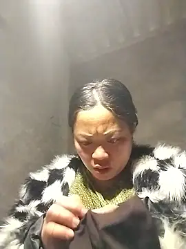 Snapshot of AlilaK2 chatting on December 18, 2025, 1:55 am AlilaK2 online show from December 18, 2025, 1:55 am