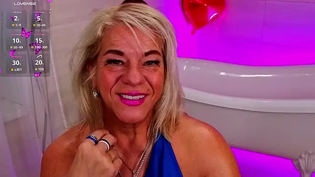 AnittaHarris  online show from February 12, 2026, 11:54 am