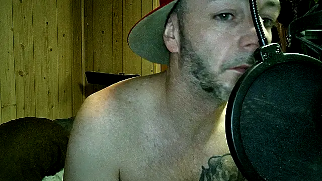 8point5guy online show from December 17, 2025, 5:56 am