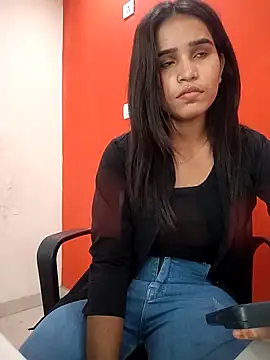 Snapshot of 00PUJA chatting on April 3, 2026, 10:22 am 00PUJA online show from April 3, 2026, 10:22 am