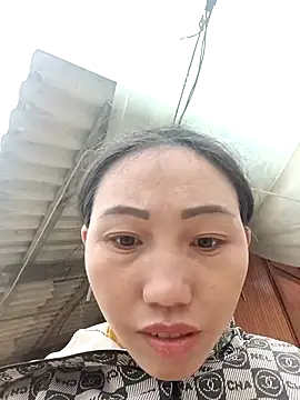 Snapshot of Lorena-a chatting on December 15, 2025, 12:49 am Lorena-a online show from December 15, 2025, 12:49 am