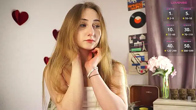Snapshot of emilka_milka chatting on February 15, 2026, 1:21 pm emilka milka online show from February 15, 2026, 1:21 pm