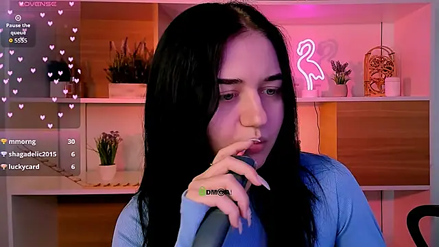 Snapshot of diara_ti chatting on December 14, 2025, 9:59 am diara ti online show from December 14, 2025, 9:59 am