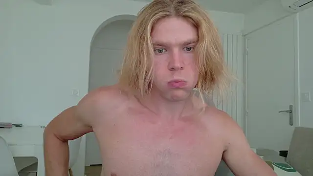 Snapshot of desaadxx1 chatting on December 14, 2025, 2:11 pm desaadxx1 online show from December 14, 2025, 2:11 pm