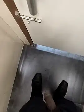 boyfromMum bai online show from April 7, 2026, 7:21 am