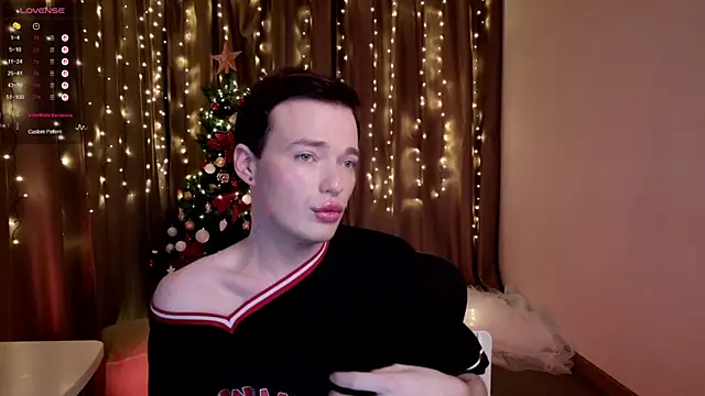 Snapshot of Kristenegor chatting on December 15, 2025, 8:58 pm Kristenegor online show from December 15, 2025, 8:58 pm