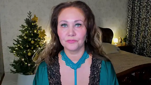 Snapshot of MilaUrban chatting on December 23, 2025, 3:39 am MilaUrban online show from December 23, 2025, 3:39 am