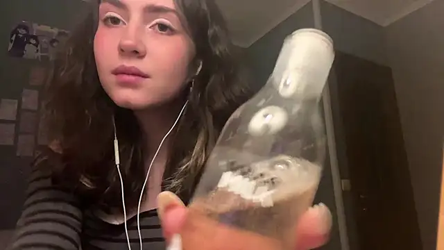 Snapshot of UnaskedGod chatting on December 14, 2025, 2:22 pm UnaskedGod online show from December 14, 2025, 2:22 pm