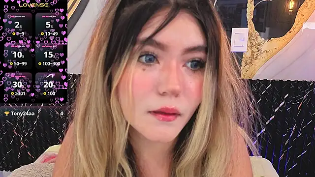 Snapshot of VioletaSweett1 chatting on August 3, 2026, 7:31 pm VioletaSweett1 online show from August 3, 2026, 7:31 pm