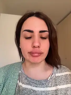 tesaa1212 online show from April 13, 2026, 4:33 pm