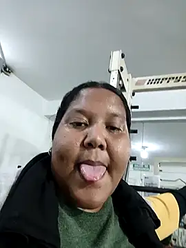 VaneandRossy online show from May 8, 2026, 9:51 pm
