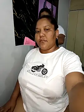 VaneandRossy online show from March 10, 2026, 11:20 pm